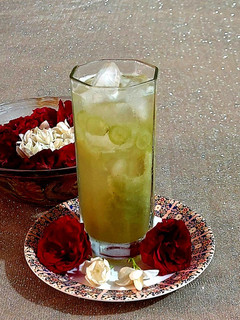 લીલી દ્રાક્ષ શીકંજી (Green Grapes Shikanji Recipe In Gujarati) રેસીપી મુખ્ય ફોટો