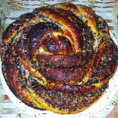 A picture of Chocolate pawri (donut bread).