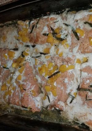 A picture of Rosemary balsalmic honey glazed salmon.