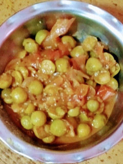 சுண்டைக்காய் புளிப் பச்சடி (Turkey Berry Tamarind Gravy) (Sundaikkai puli pachadi recipe in tamil) செய்முறை முக்கிய புகைப்படம்