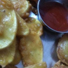 A picture of Aloo pakoda.