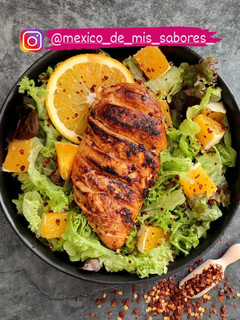 Una foto de 💥 ENSALADA DE POLLO A LA NARANJA 💥