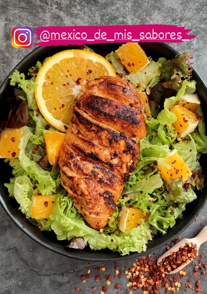 Una foto de 💥 ENSALADA DE POLLO A LA NARANJA 💥