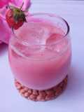Strawberry Smoothie With Oatmeal