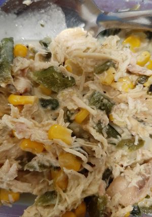 Una foto de Rajas con pollo y elote