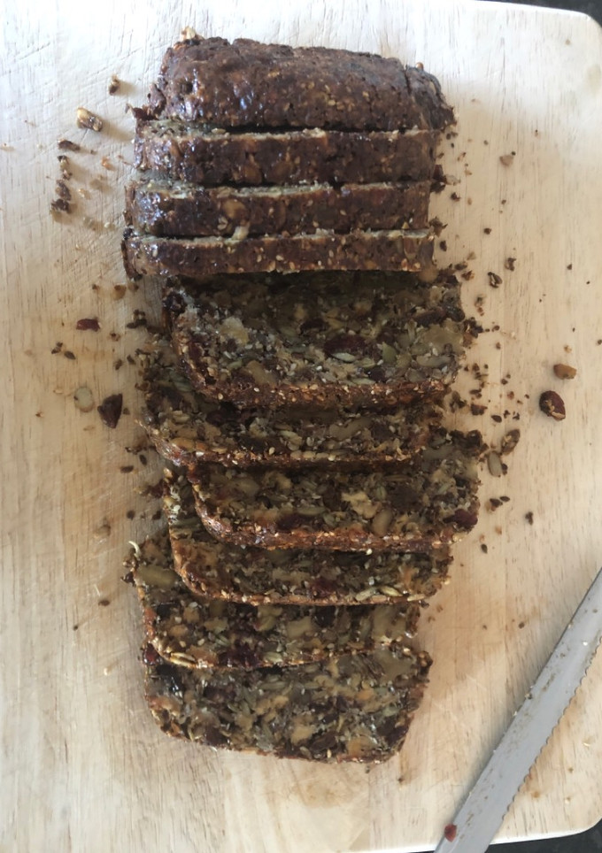 A picture of Nut bread.