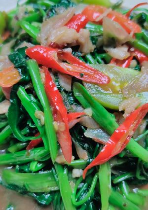 Foto resep Tumis Kangkung Terasi 🥗