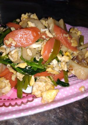 Foto resep Kangkung tumis bakso sosis telur