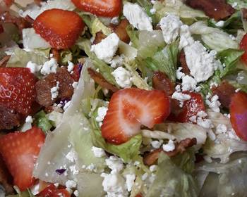 Easy Recipe Strawberry Bacon Blue Salad Delicious Perfect