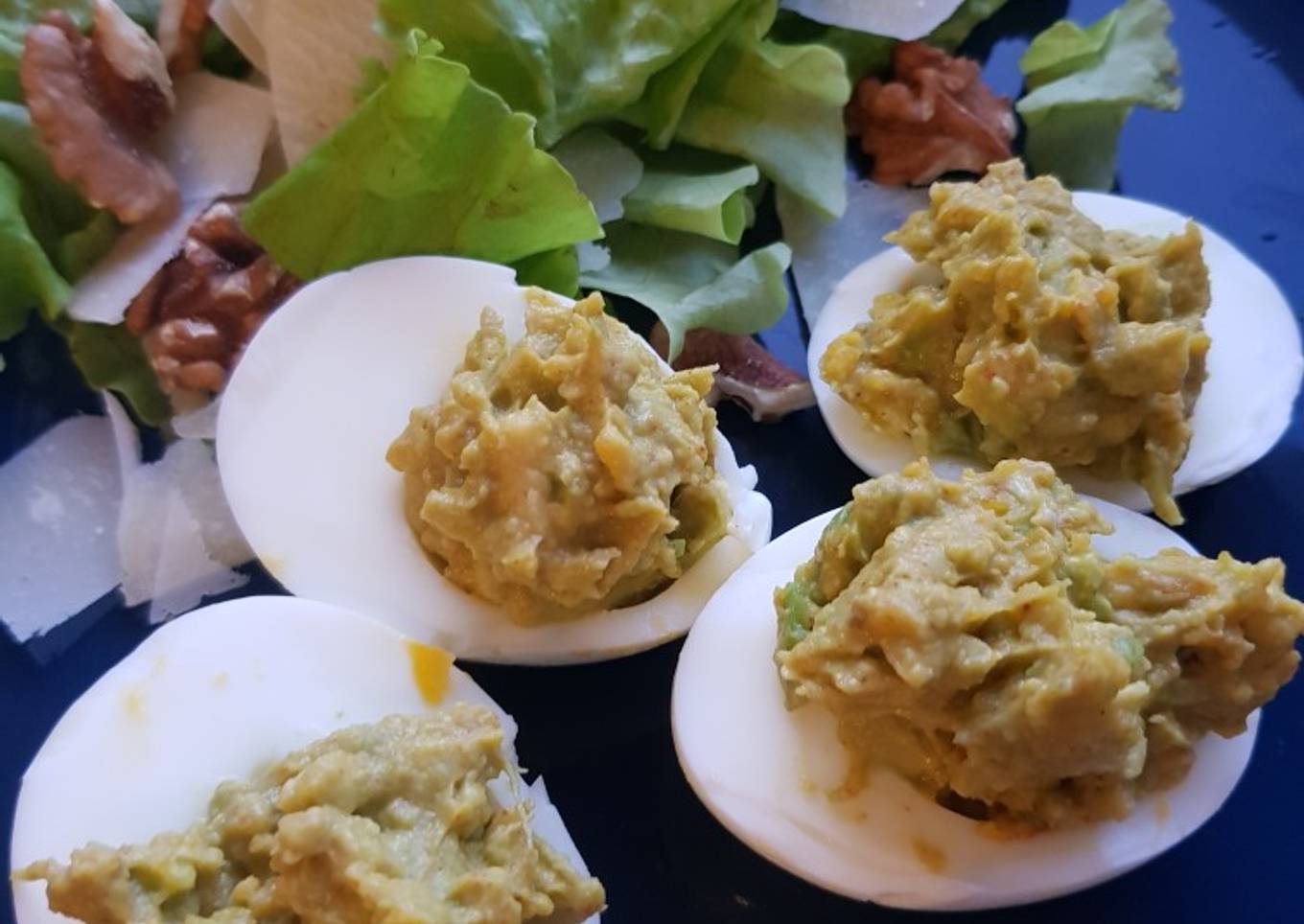 Avocado eggs