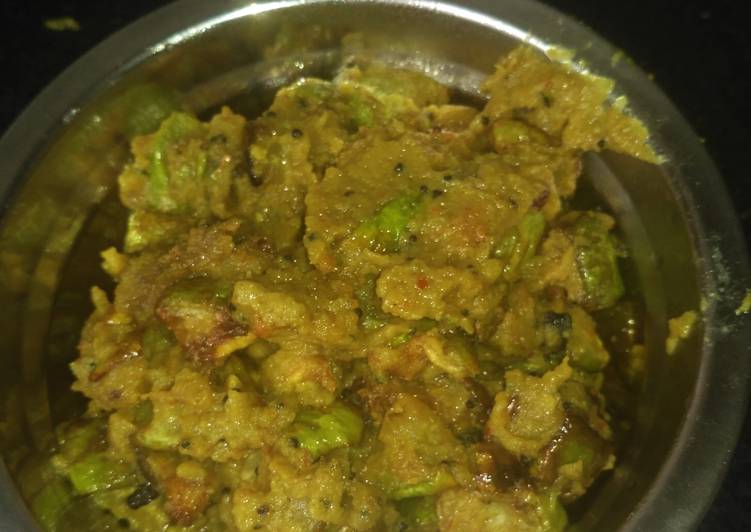 Easiest Way to Make Homemade Sorakaya Ullikaram Curry (Bottle gourd(Lauki) in onion gravy)