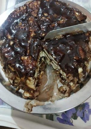 A picture of Dry fruits and Biscuits Cake.