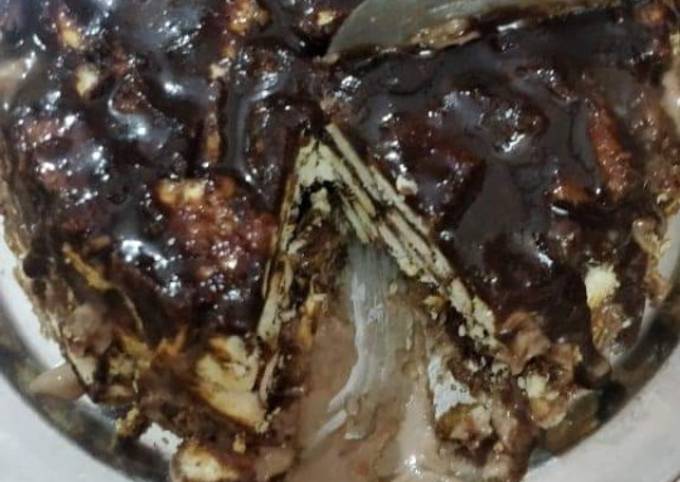 Recipe of Ultimate Dry fruits and Biscuits Cake