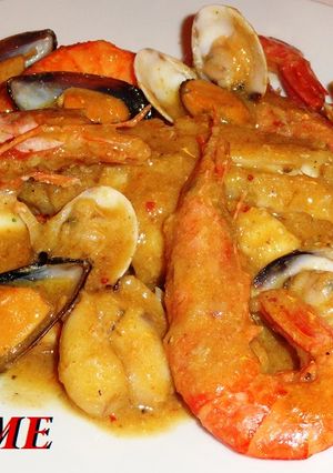 Foto principal de Rape con marisco en salsa
