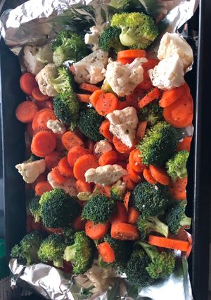 A picture of Baked vegetable salad.
