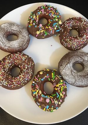 A picture of Chocolate donuts.