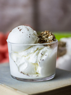 Una foto de Helado de Leche