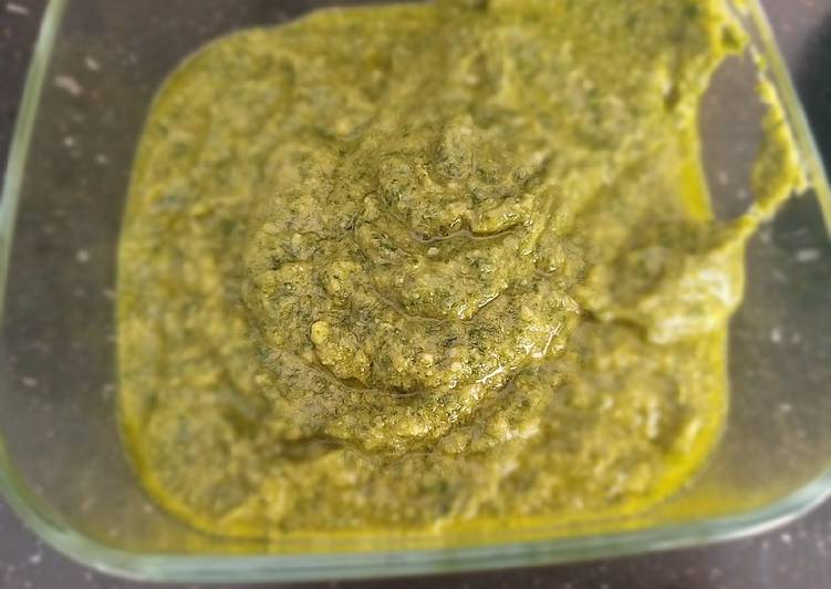 Pesto alla genovese con aglio