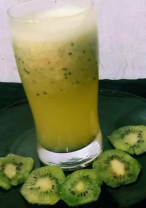 A picture of Kiwi fruit juice.