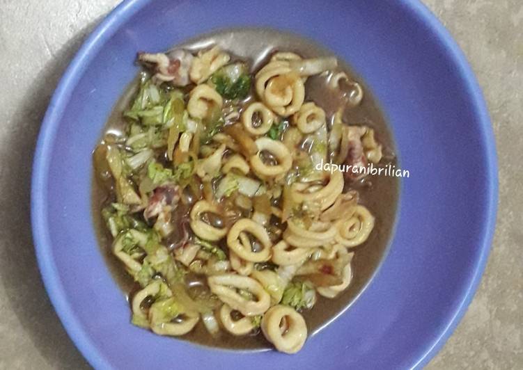 Resep Cumi saos tiram enak 2 bahan, Bisa Manjain Lidah