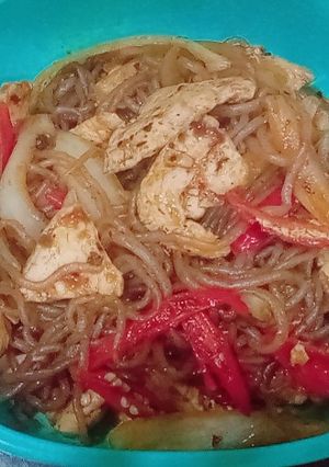 รูปของ ผัดน้ำพริกเผาอกไก่นุ่มเส้นบุกสาหร่าย - คีโต