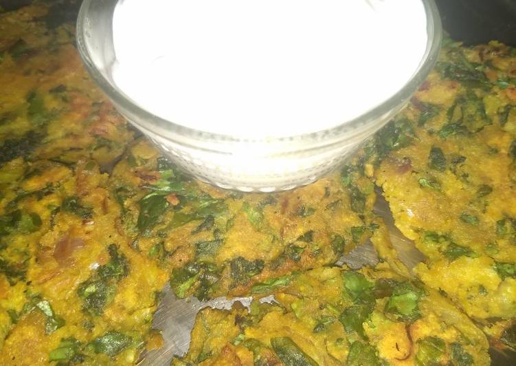 PALANGA SAGA BHAJA
Spinach fritters