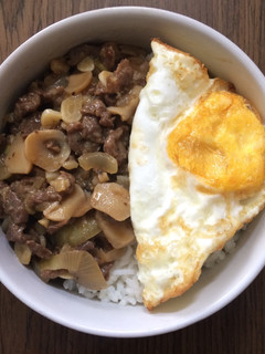 Foto resep Beefbowl with Mushroom Sauce (ala warunk upnormal)