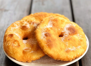 Una foto de Tortas fritas esponjosas