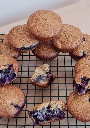 Una foto de Muffins de arándanos y avena 🫐