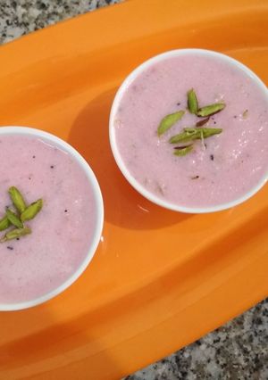 A picture of Dragon fruit firni.