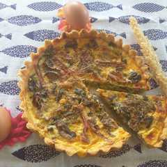 A picture of Quiche Lorraine (savory pie) ala perancis.