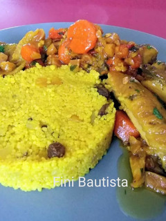 Una foto de Pollo con albaricoques y cuscús