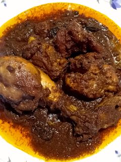গোলবাড়ি স্টাইলে চিকেন কষা (Golbari chicken kosha recipe in Bengali) রেসিপির প্রধান ছবি