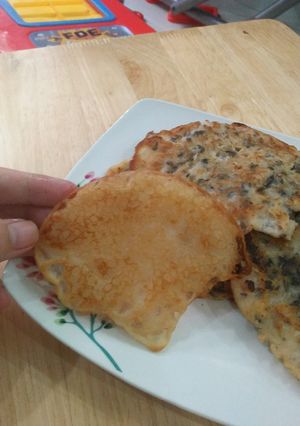 Hình của món Bánh bột mì rong biển chà bông.