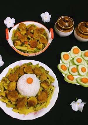 A picture of Lentil Fritters in mix Vegetable Curry.