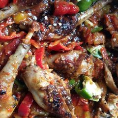 A picture of Greek chicken sauce.