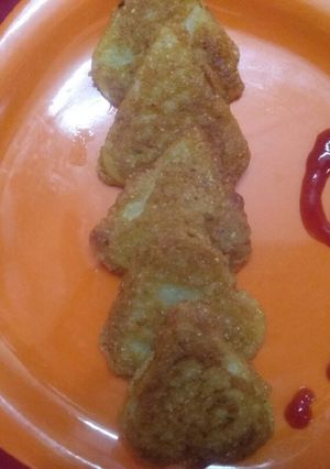 A picture of Potato heart fritter.