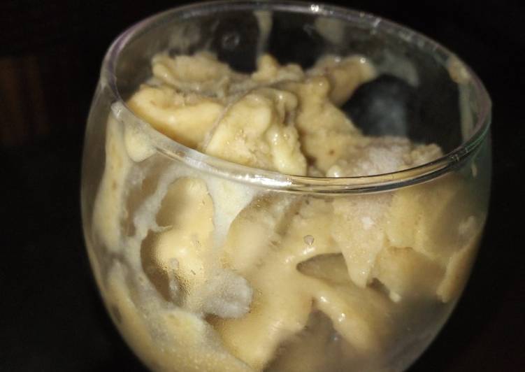 Recipe of Ultimate Banana ice cream(Xubeedat Cuisine)