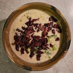 A picture of Broccoli cheddar soup.
