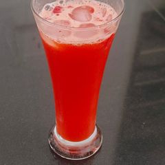 A picture of Strawberry Orange Fanta Mocktail.