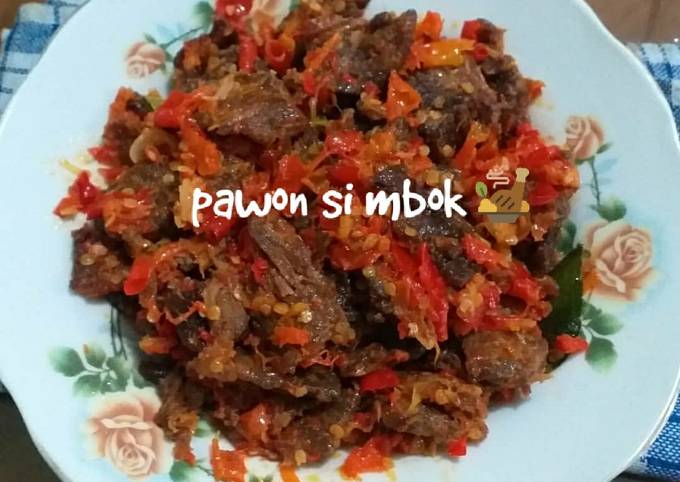 Daging geprek balado pedas pawon si mbok