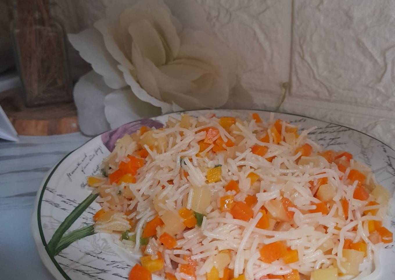 Isian Pastel atau Risol (leftover bihun atau mie goreng)