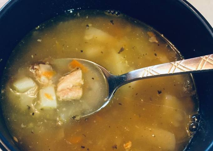 Суп из рыбных консервов