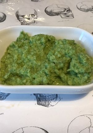 Une photo de Farce aux herbes aromatiques, ail marinée et citron confit (pour poissons)
