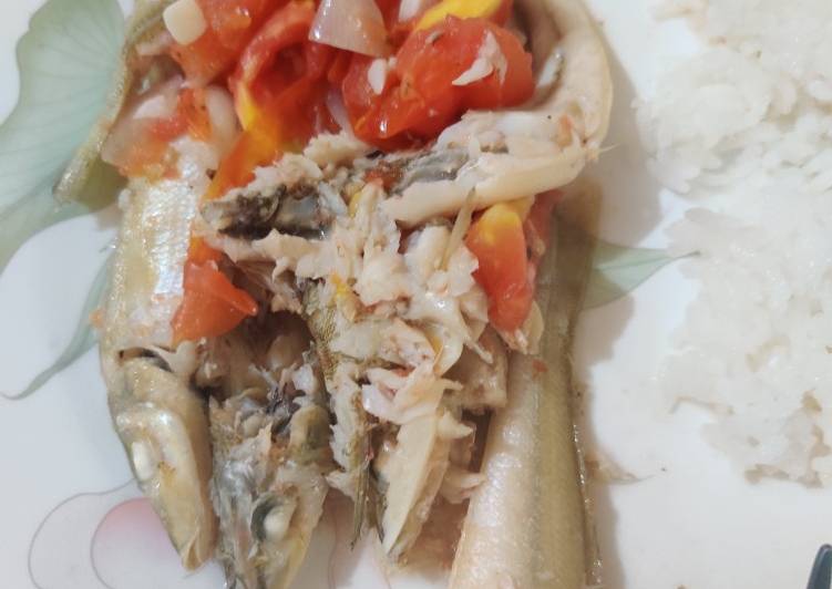 Recipe of Quick Pinangat na Isda (Philippine poached fish)