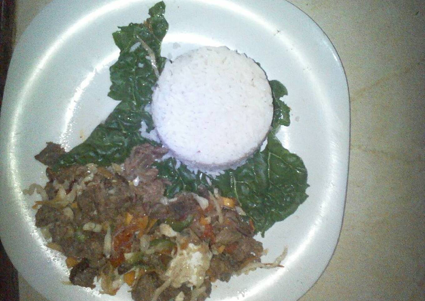White rice,wet fly meat and spinach