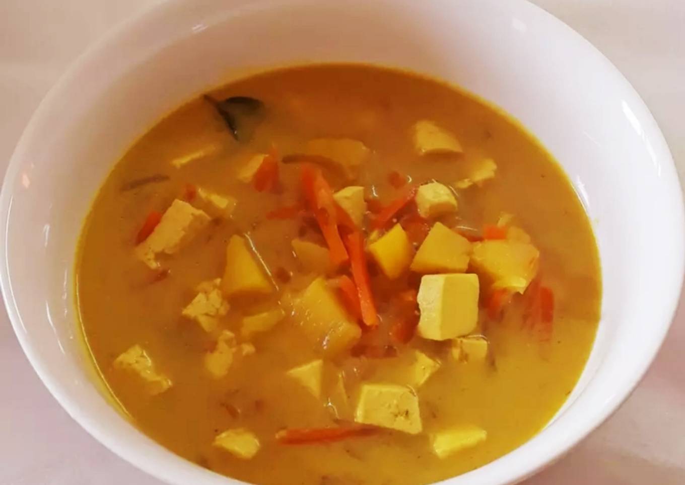 Sayur lodeh (wortel kentang tahu)