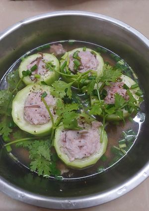Hình của món Chả cá thác lác hấp bầu.