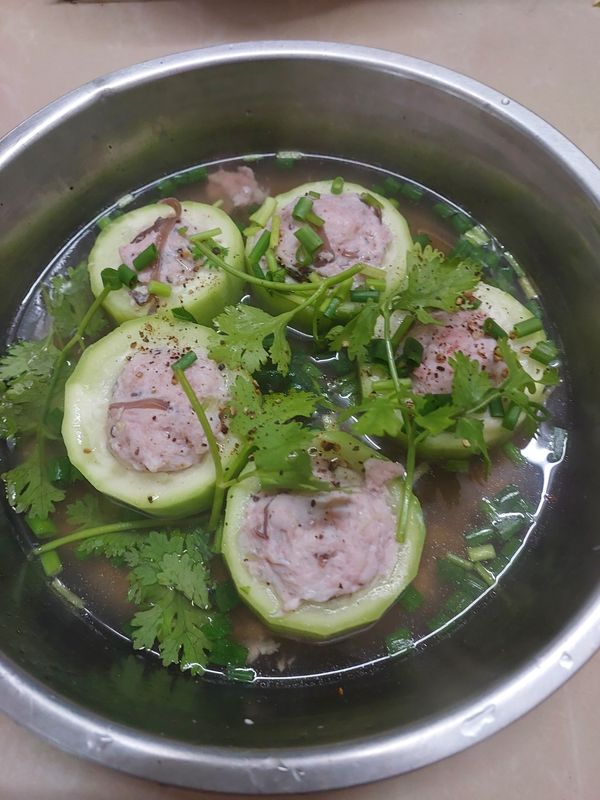 Chả cá thác lác hấp bầu