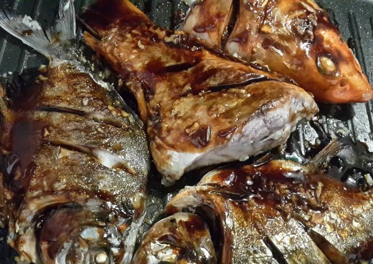 Resep Ikan Bakar Teflon. Super gampang, minim bahan😁 Lezat